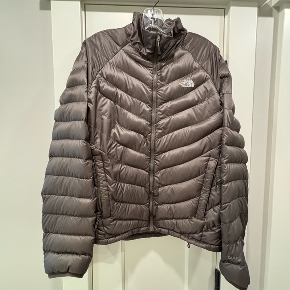 The North Face Jackets & Blazers - The North Face Gray Puffer Jacket